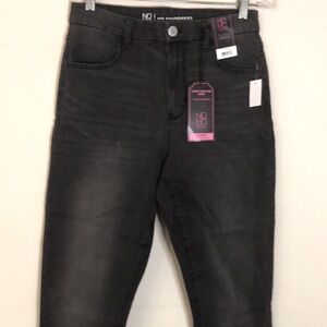 No Boundaries Super High-Rise Curvy cropped Jeans Dark Gray no gap waist SZ 11